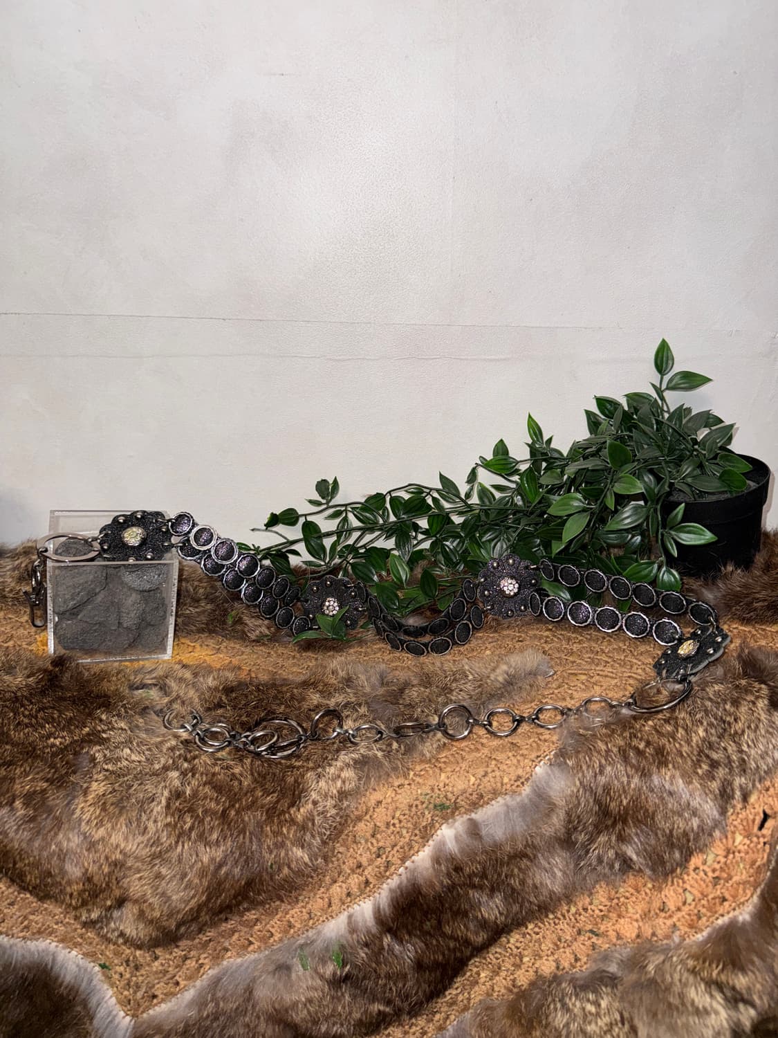 Black cubic flower chain belt 상품이미지2