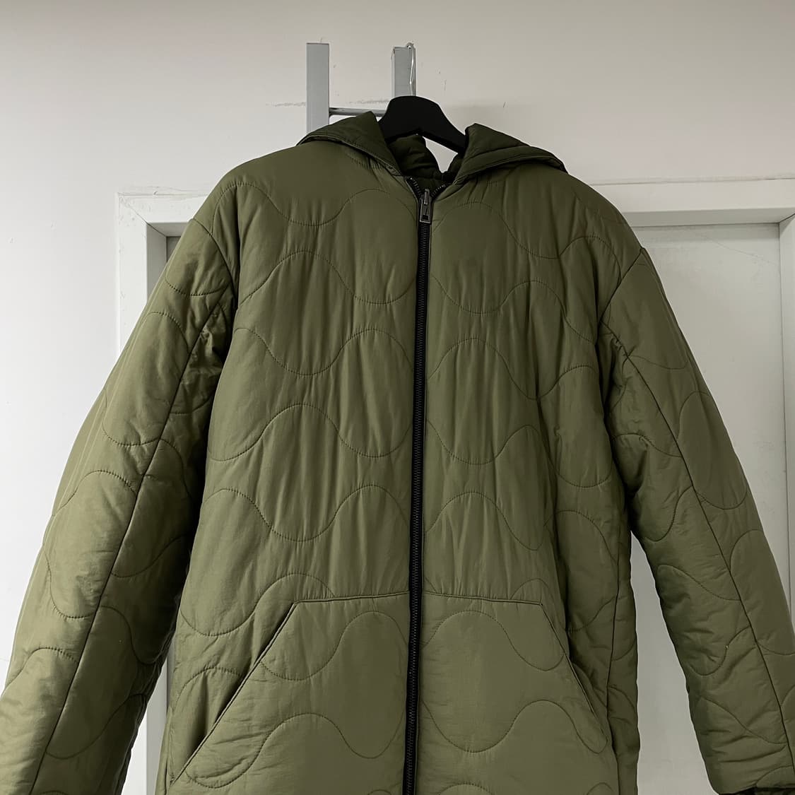 쟈딕앤볼테르 리버시블 후드 퀄팅 코트 카키 2 상품이미지10