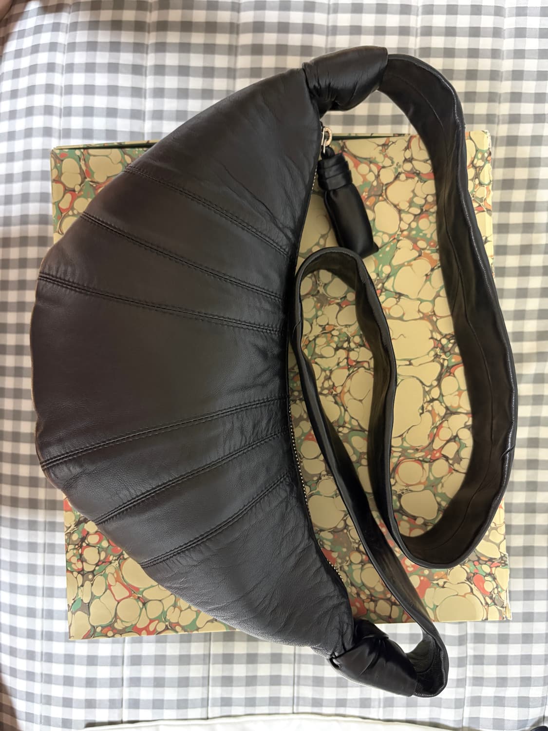 르메르 크루아상 백 스몰 양가죽 블랙 팝니다 상품이미지2