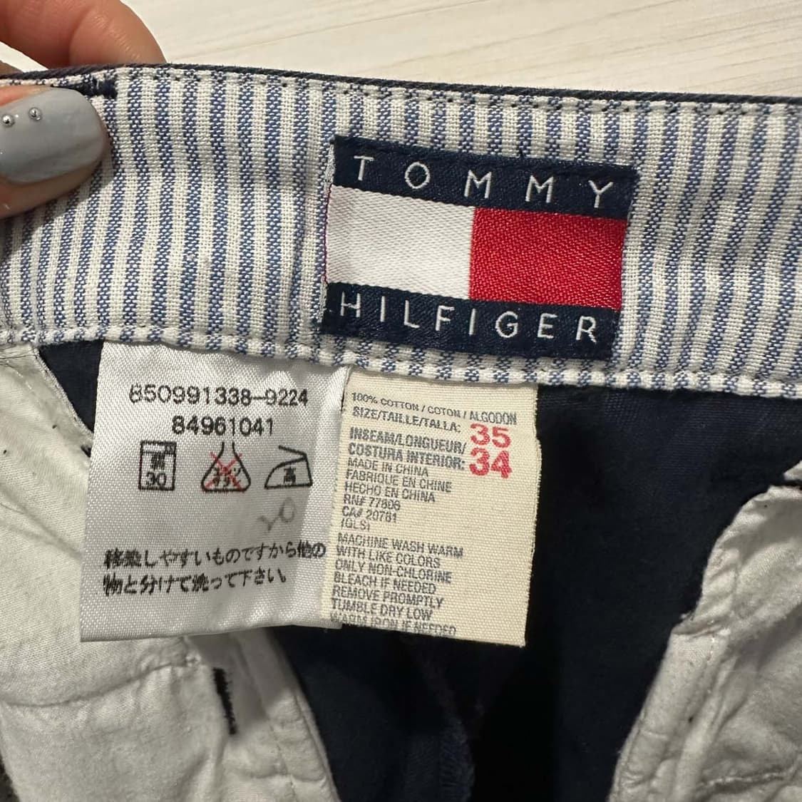 타미힐피거 치노팬츠 핀턱 뒷면 패치 로고 디테일 네이비 상품이미지5