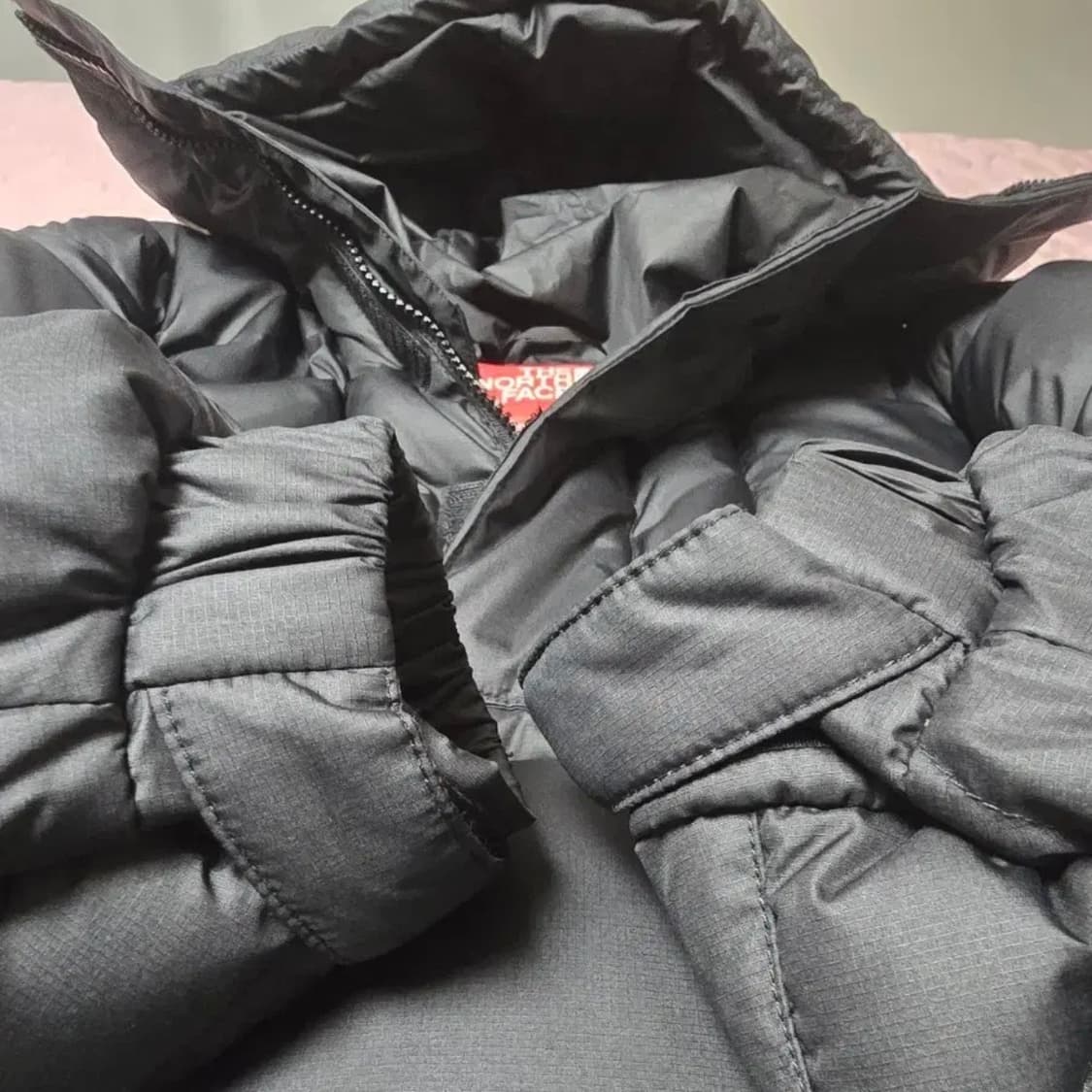 슈프림 x 노스페이스 800-필 하프 집 후드 풀오버 블랙 - 22FW 상품이미지6