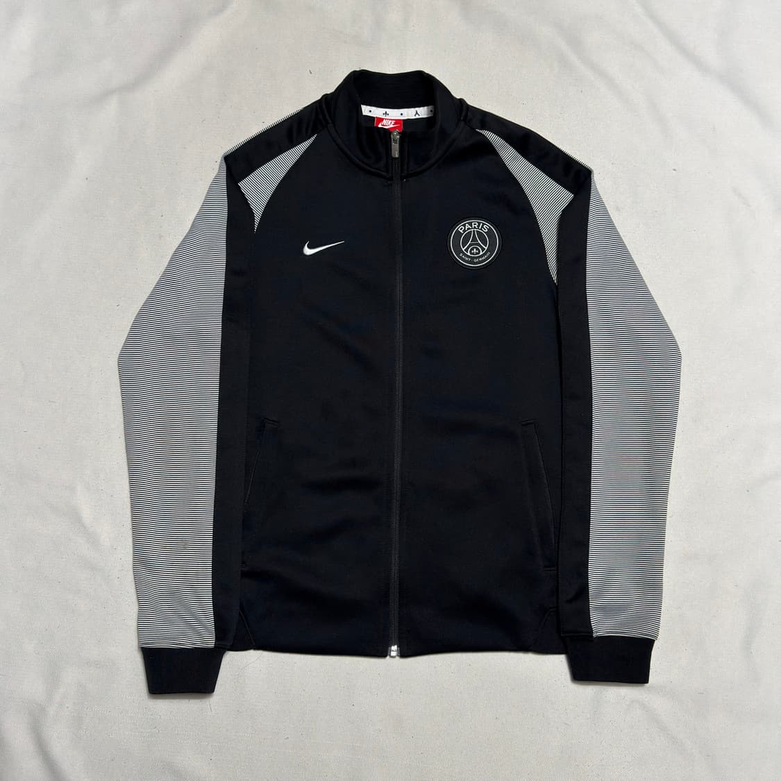 S 나이키 파리생제르망 트랙탑 상품이미지2