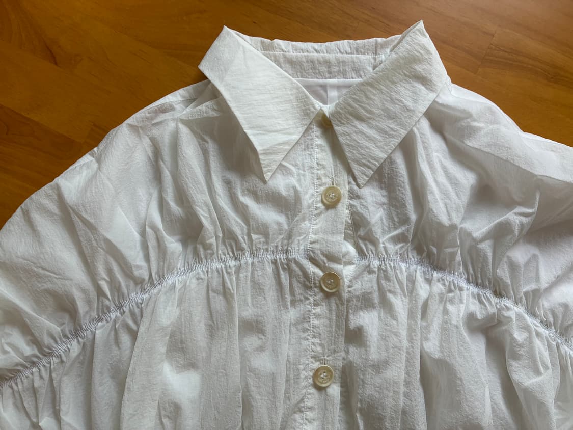 위메농 nora bubble shirring windbreaker 상품이미지4