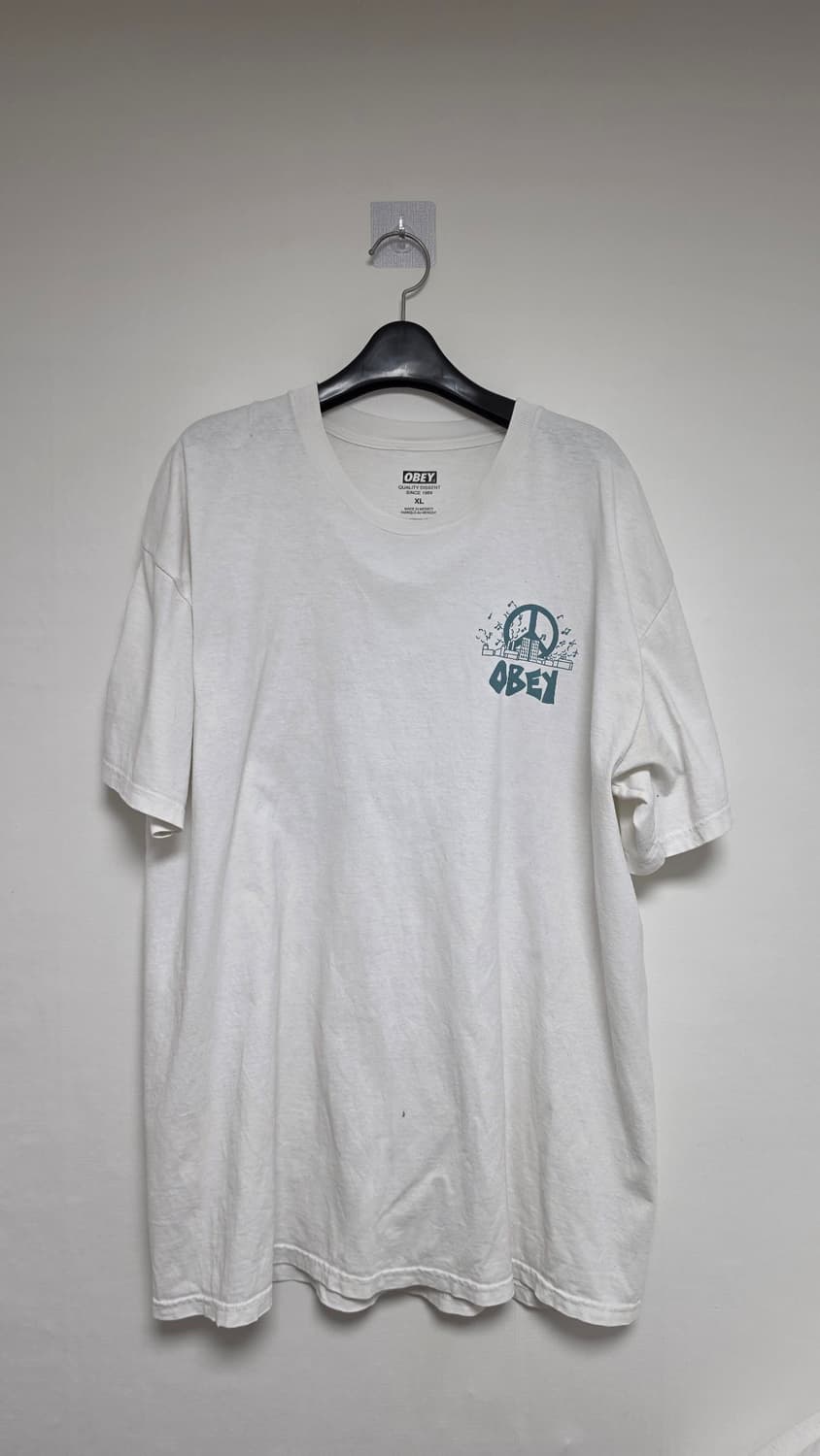OBEY 피스 로고 백프린팅 반팔 티셔츠 상품이미지1