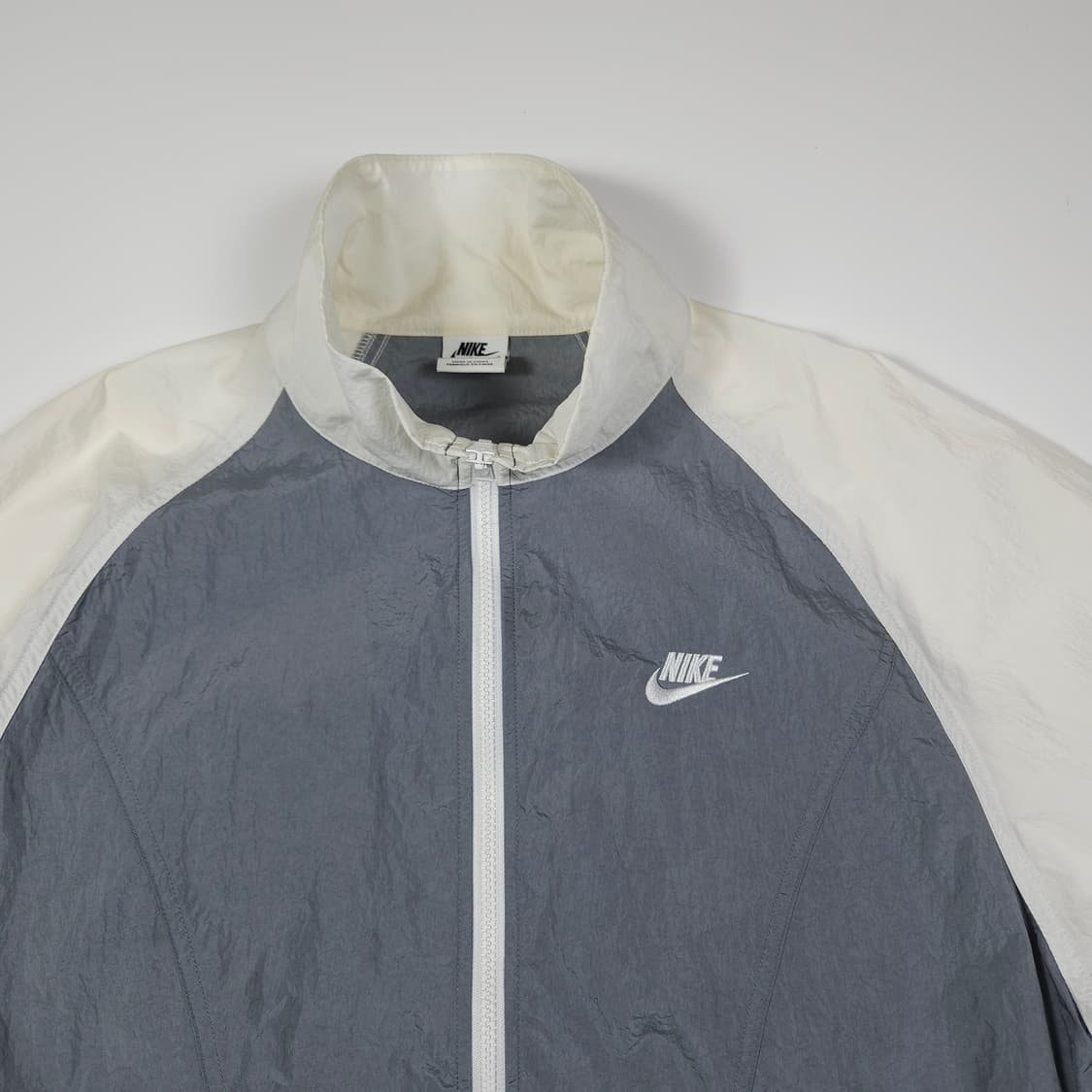 나이키 빅로고 우븐 바람막이  상품이미지4