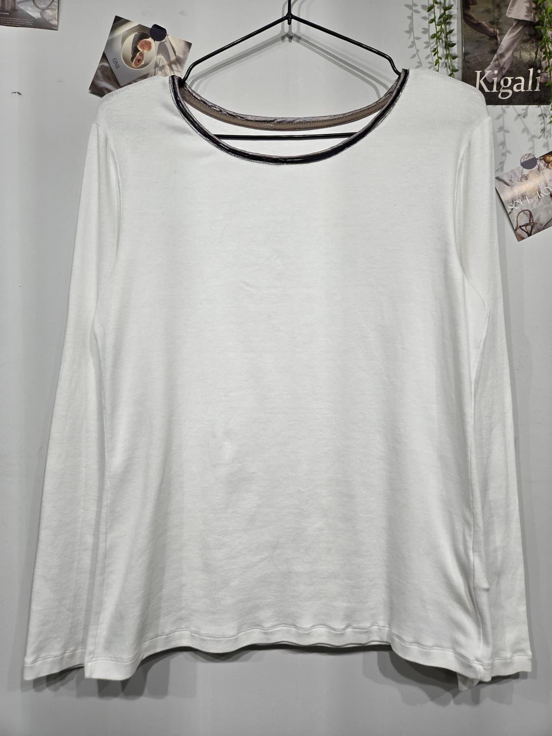 페세리코 화이트 긴팔 티셔츠 라운드넥 상품이미지3