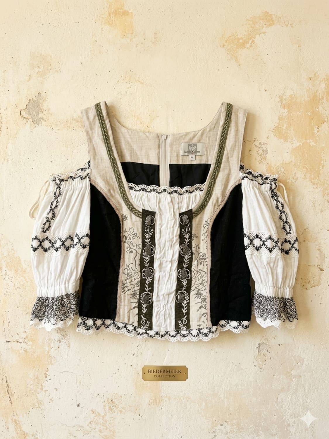 Biedermeier Collection 크롭 상품이미지1