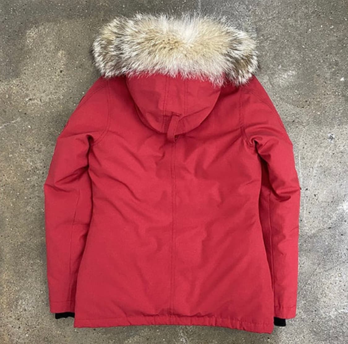 캐나다구스 몬테벨로 다운 파카 상품이미지2