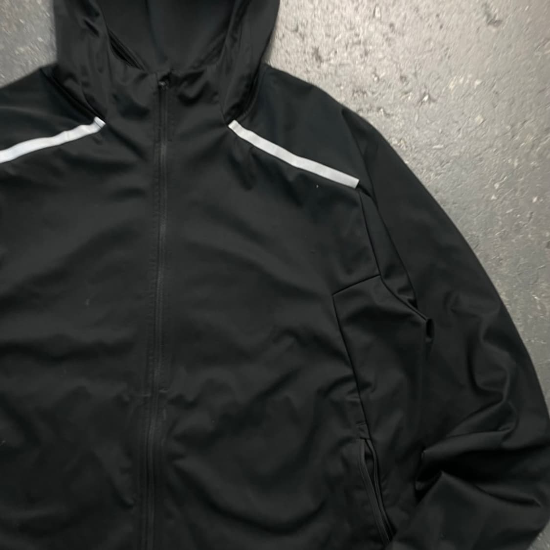 100 나이키 쉴드 런닝 자켓 상품이미지2