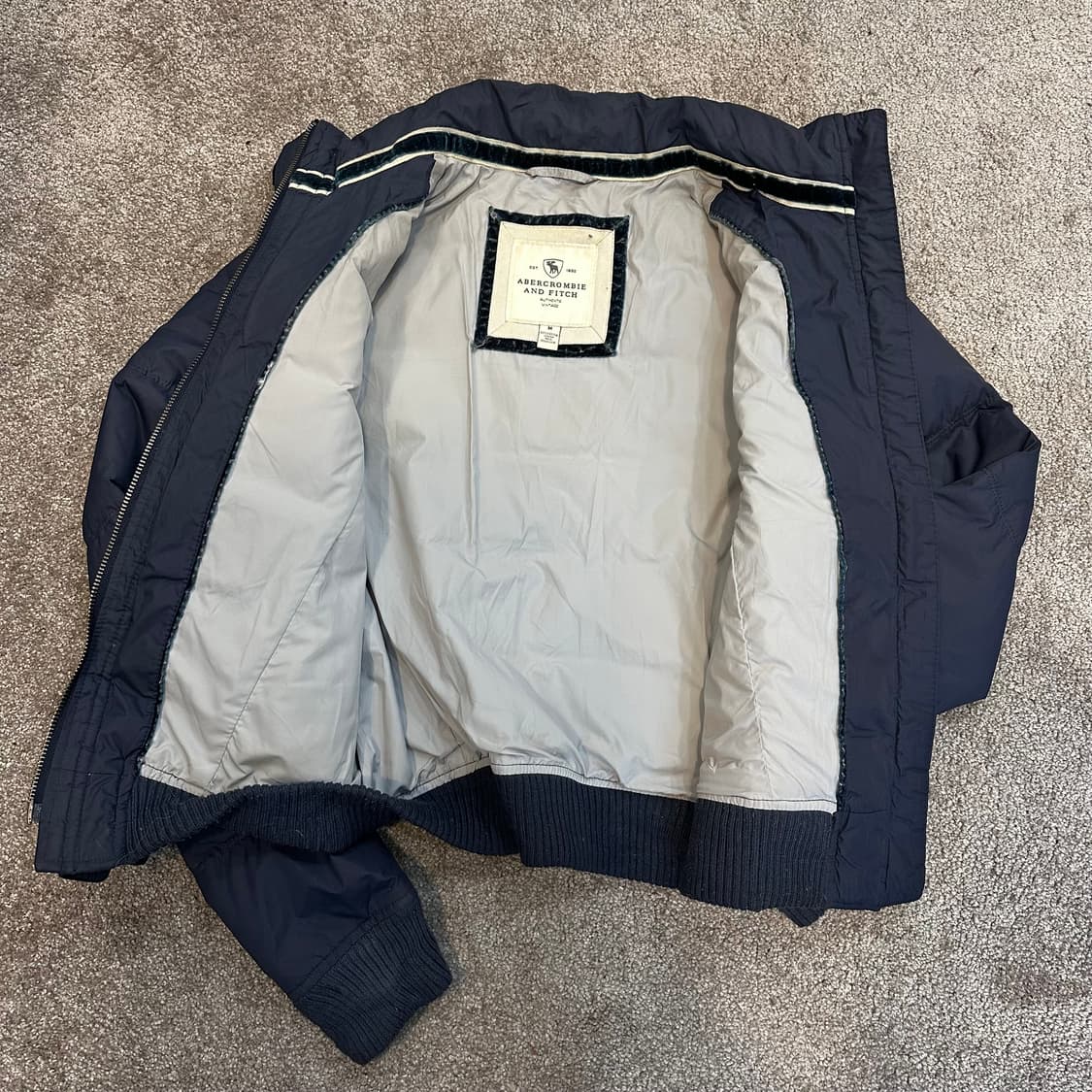 아베크롬비 울프죠 네이비 푸퍼 크롭 패딩M 상품이미지5