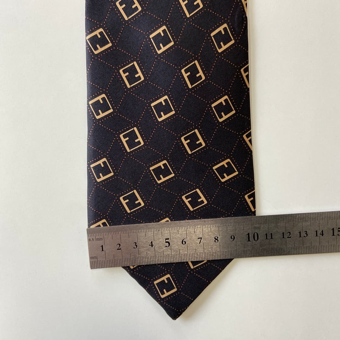 펜디 (FENDI) FF 모노그램 정품 명품 블랙넥타이 상품이미지8