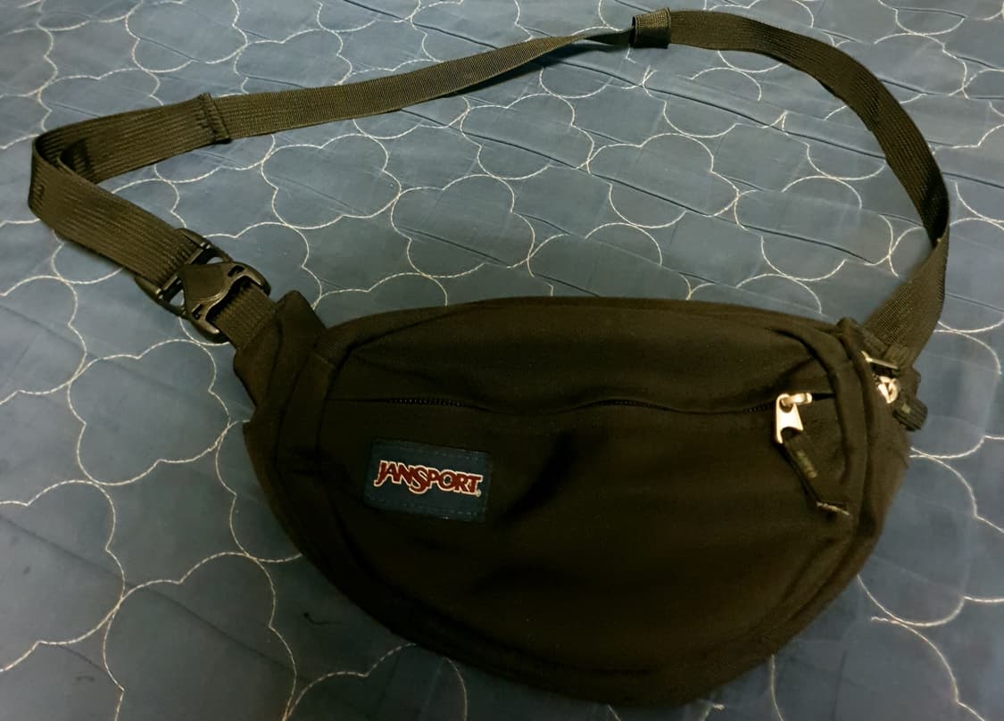 잔스포츠 힙색 슬링백 블랙 상품이미지1