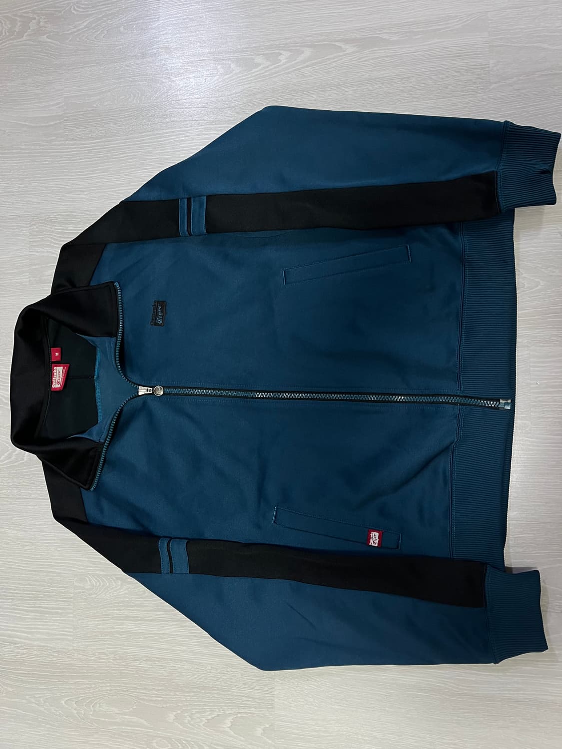 오니츠카타이거 빅로고 져지M 상품이미지2