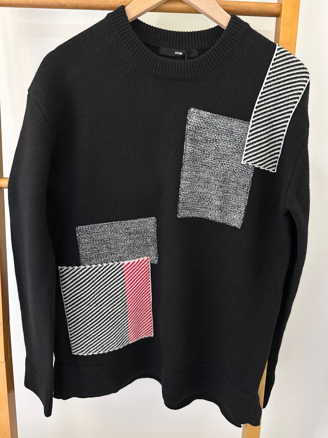 시스템 블랙 패치 울 니트(사이즈 95) 상품이미지1