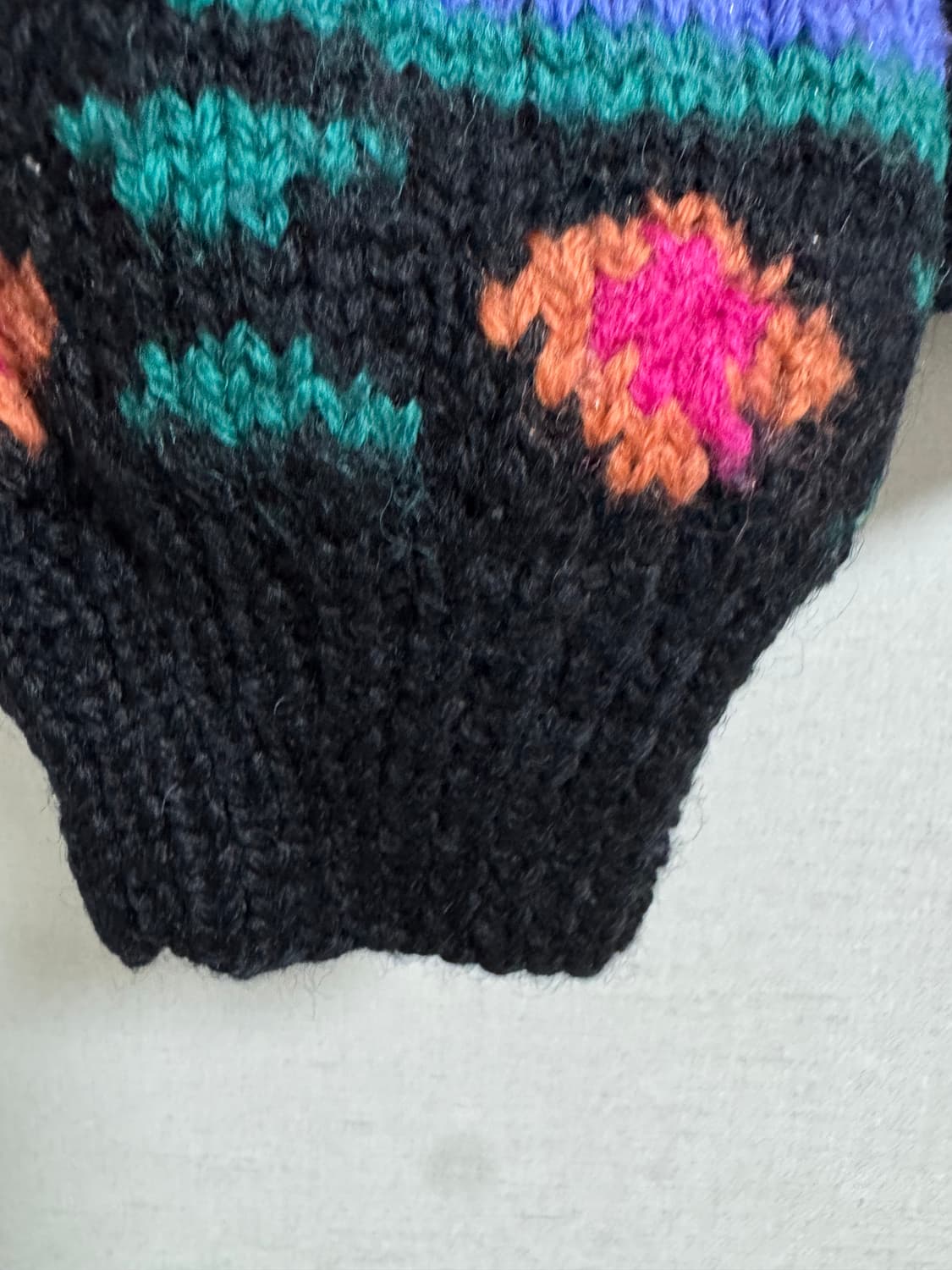 엘엘빈 빈티지 패턴 울(퓨어울) 크롭 가디건 F(2XL) 상품이미지4