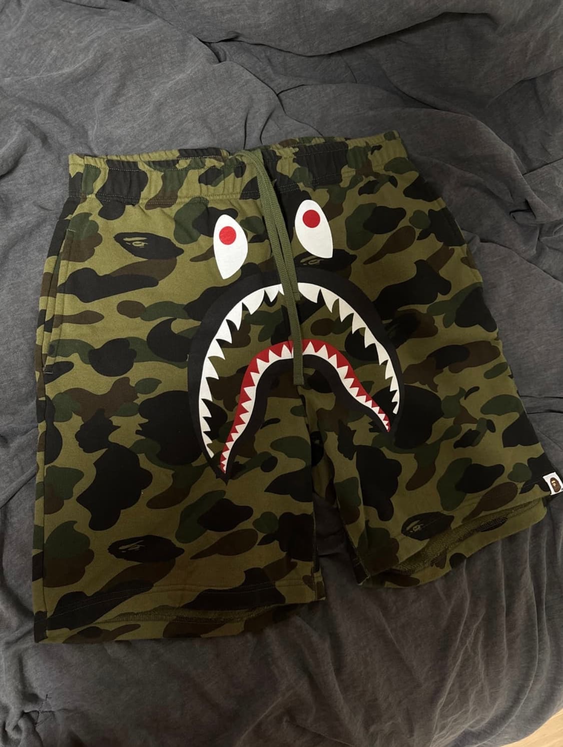 베이프 퍼스트 카모 반바지 쇼츠 상품이미지1