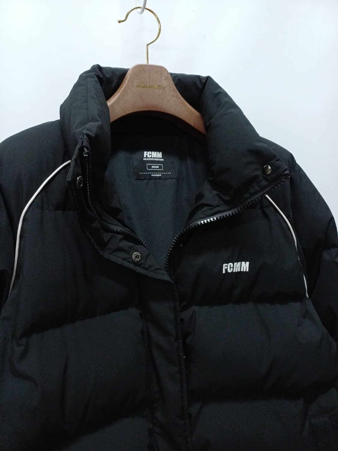 FCMM 파이핑 블랙 숏패딩 (M 95~100) 상품이미지4