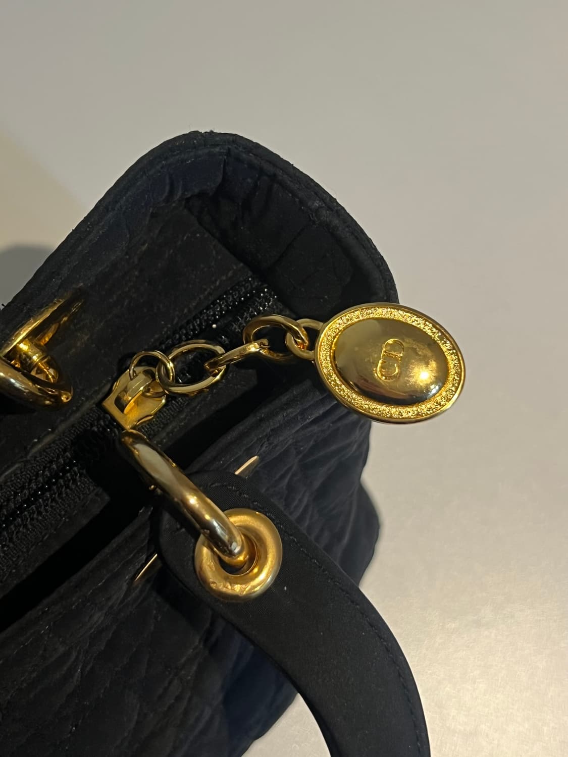 디올 레이디백 까나쥬 미디움 상품이미지5