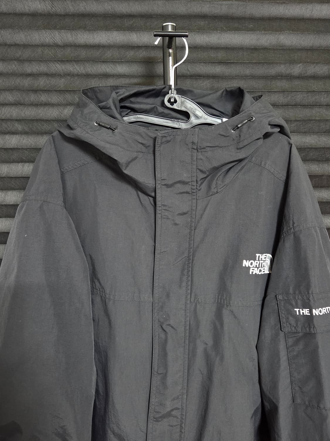 [노스페이스] 고프코어 바람막이 자켓 판매합니다. 상품이미지2