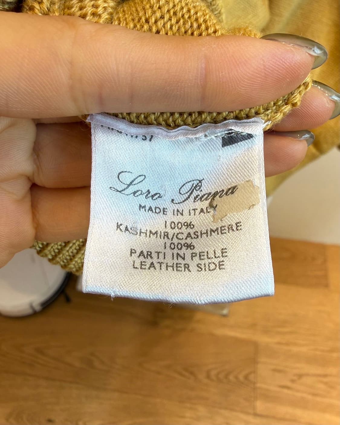 로로피아나 옐로우 캐시미어 니트 집업  상품이미지9