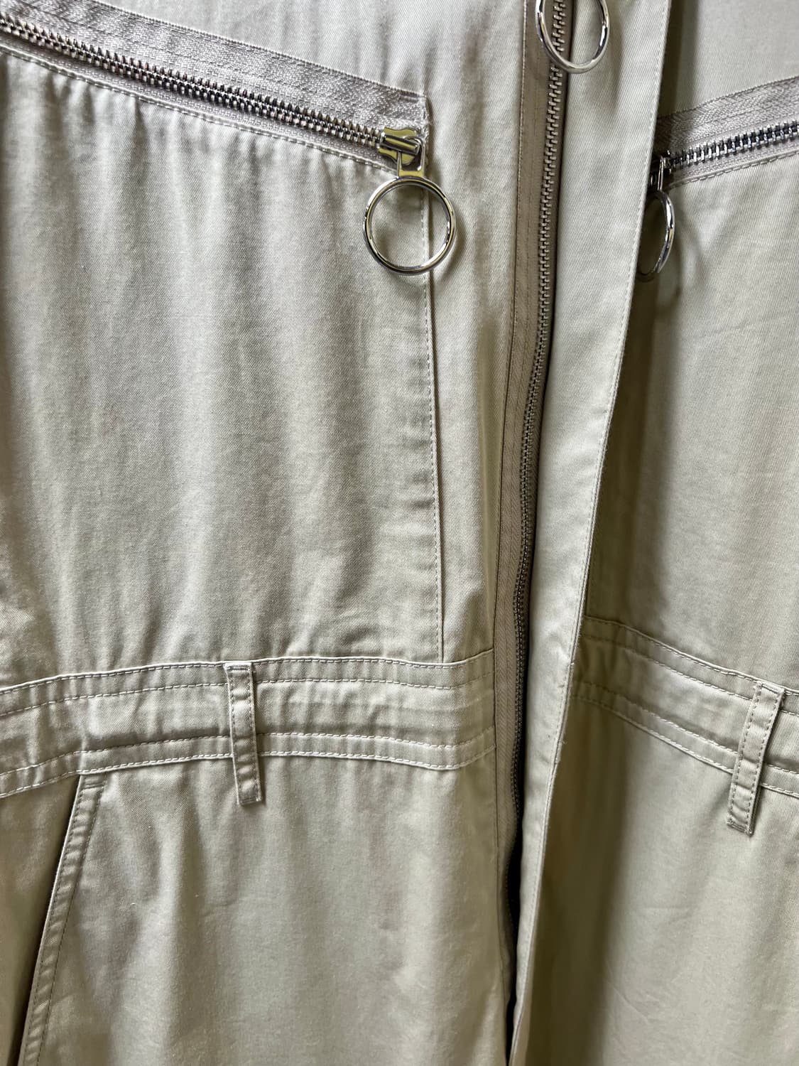 버버리 베이지/카키색 반팔 점프수트 48사이즈 상품이미지3