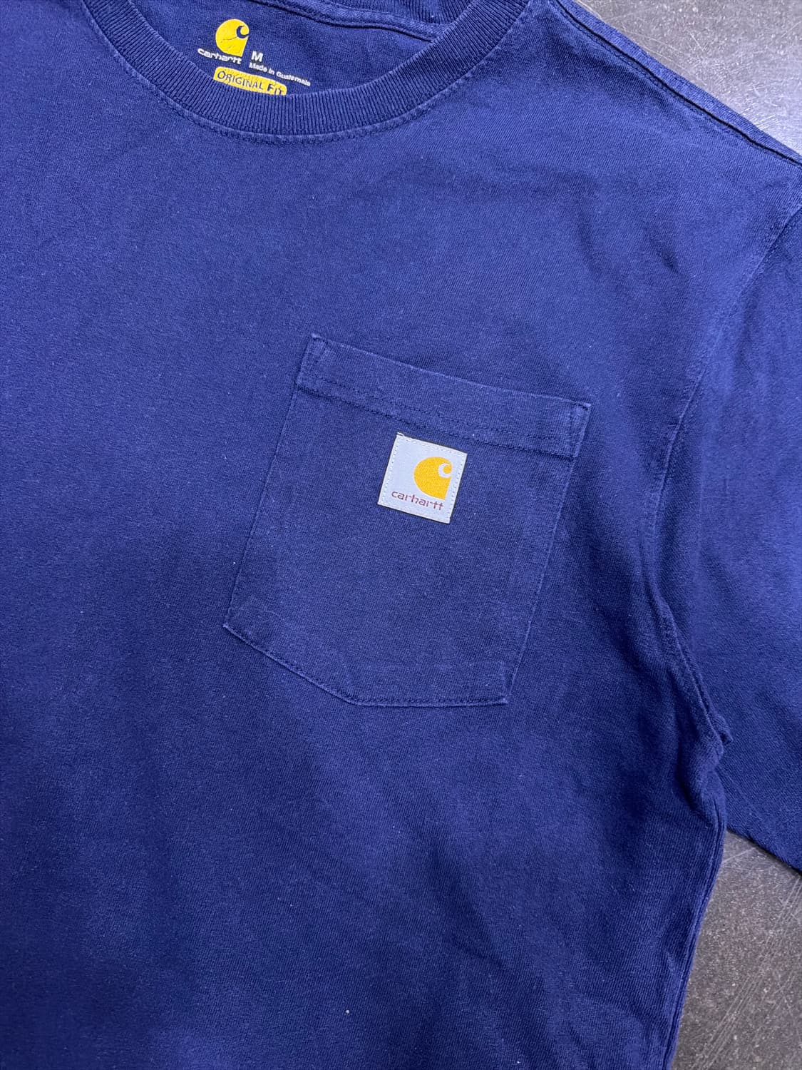 칼하트 빈티지 원포켓 오리지널핏 반팔티 네이비 M 상품이미지4