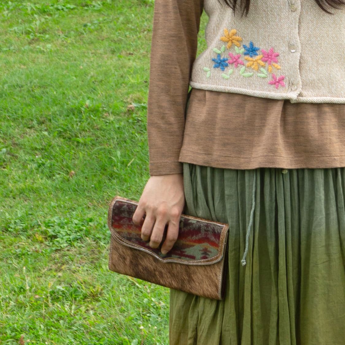 웨스턴 헤어카우 & 네이티브 울 패턴 지갑 상품이미지3