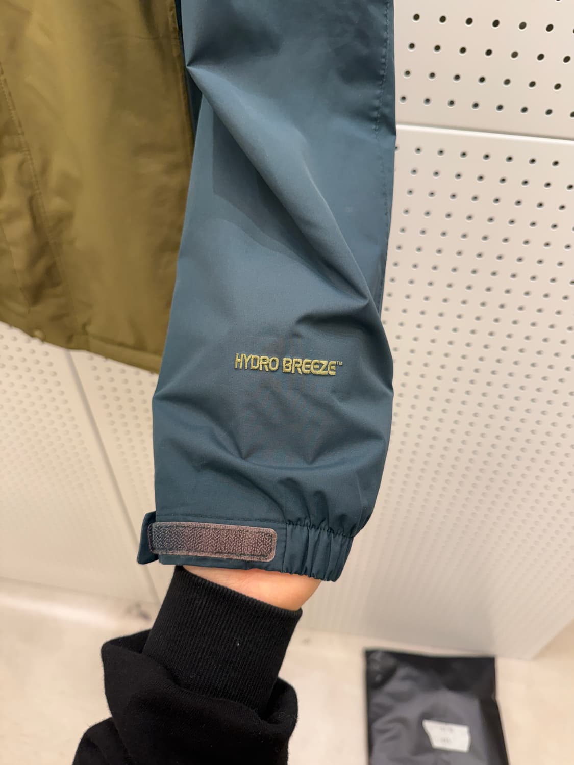 몽벨 하이드로 브리즈 남성용 바람막이 자켓 U1544 상품이미지4