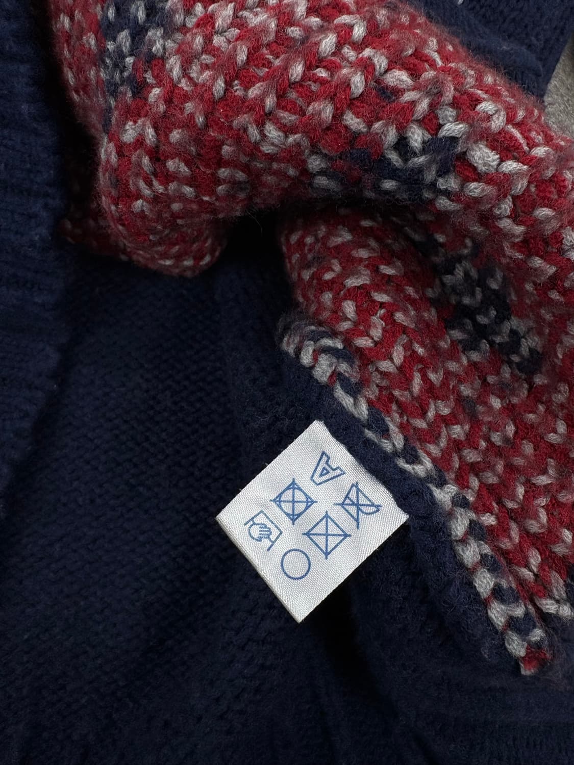 아더에러 니트  상품이미지3