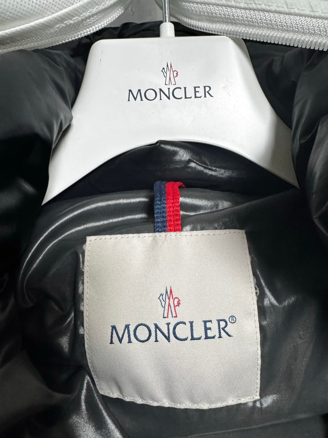 (정품등록)25fw 몽클레어 마야 4 사이즈 블랙 상품이미지3