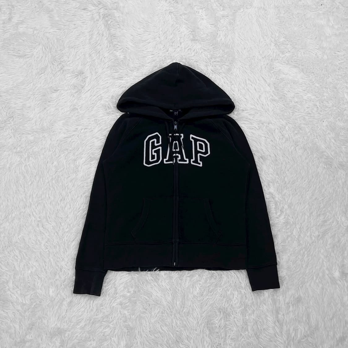 갭 GAP 스펠 로고 후드집업 블랙 상품이미지2