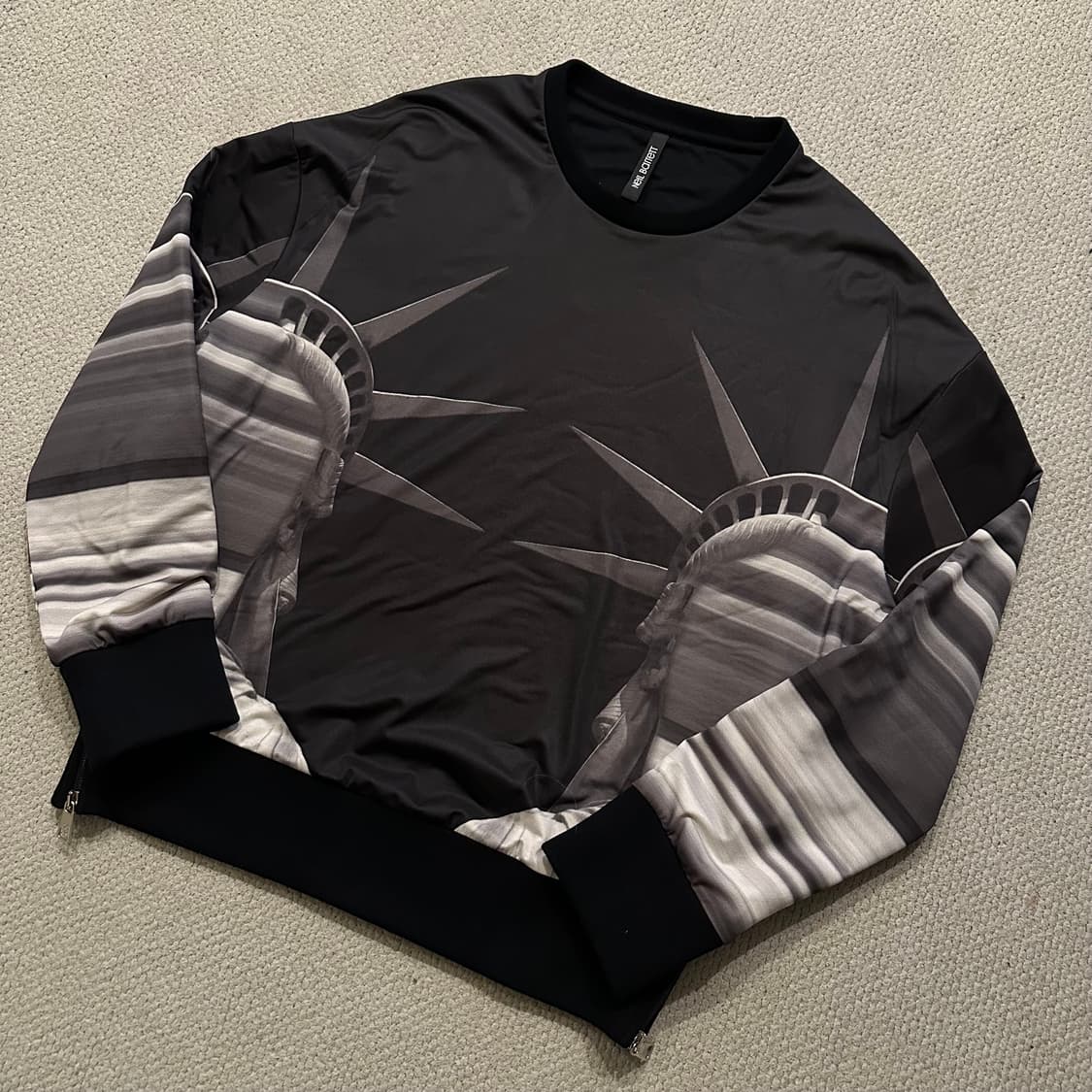 닐바렛 Neil Barrett 맨투맨 상품이미지2