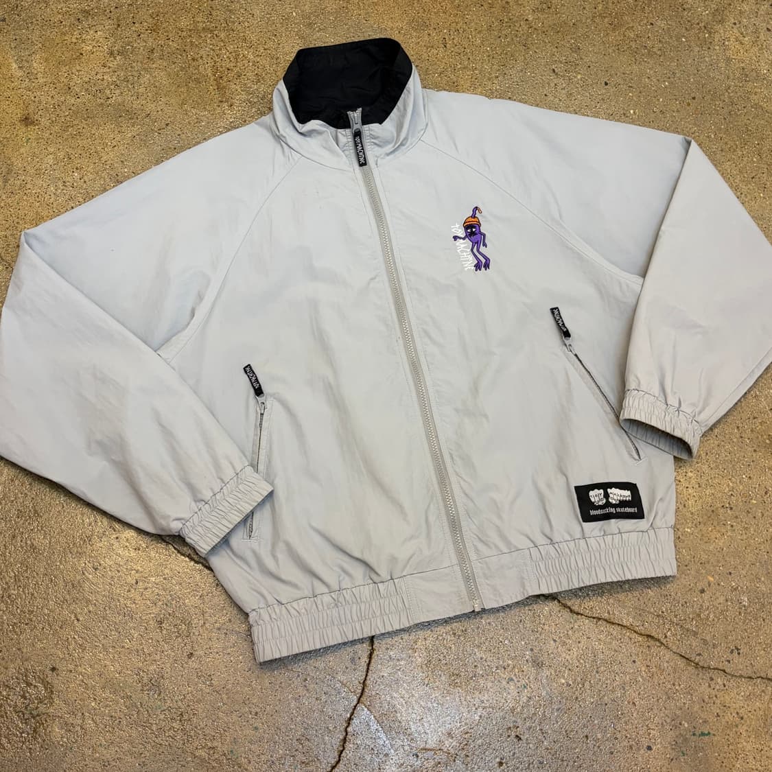 토이머신 스트릿 스케이트보드 바람막이 상품이미지2