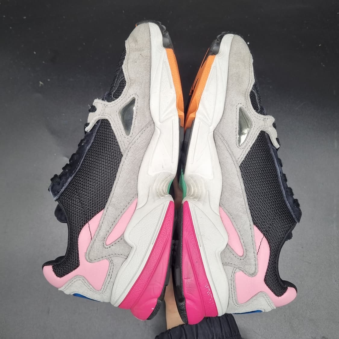 아디다스 팔콘 여성운동화225 상품이미지5