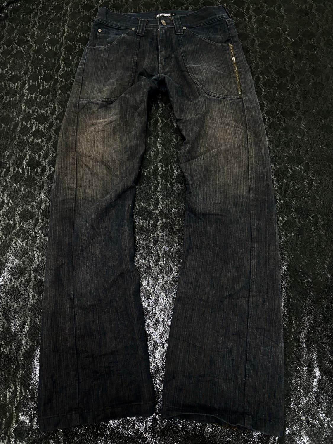 “BA-TSU” 00’s Zipper Detail Curve Jeans 상품이미지1