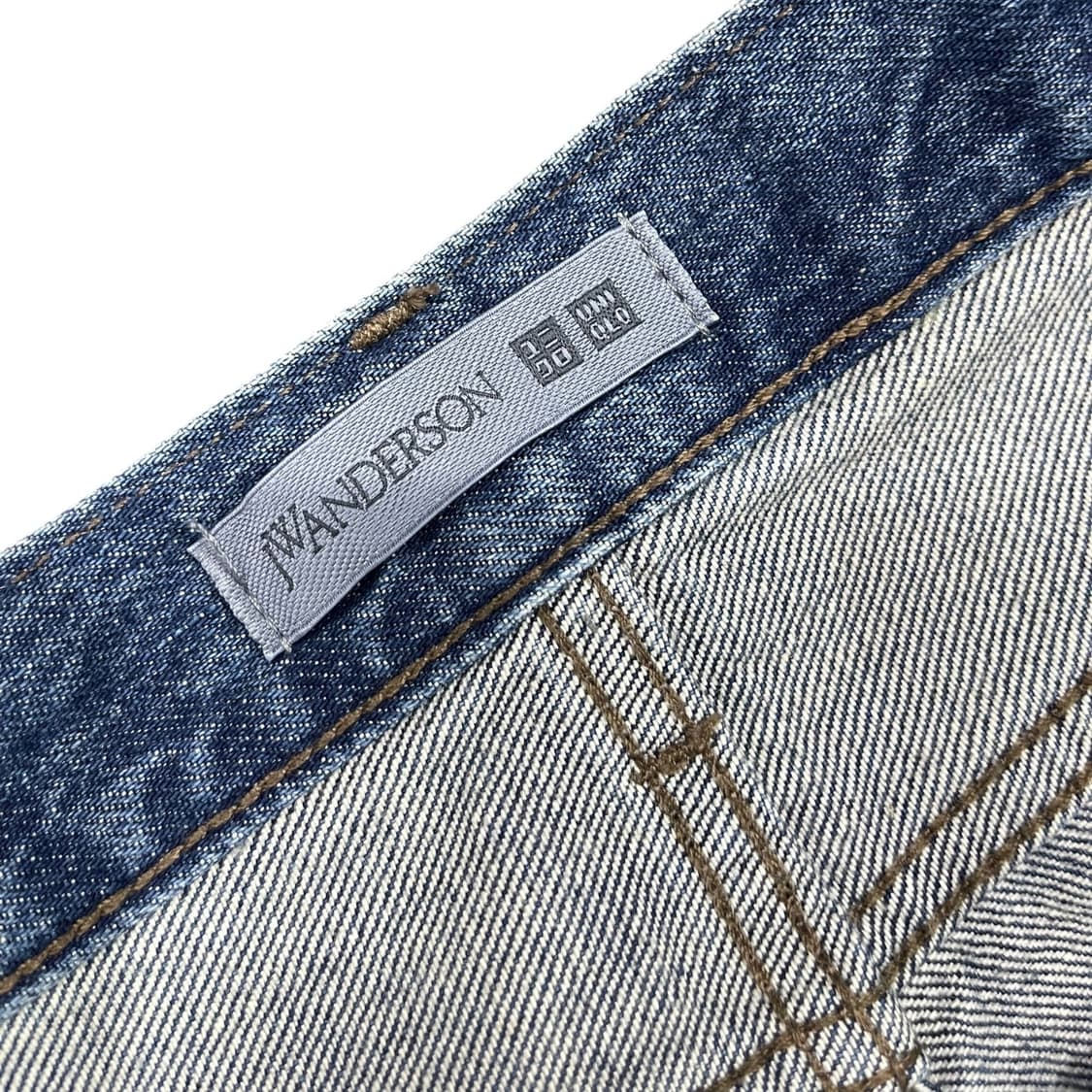 유니클로 JW앤더슨 스트레이트 진 상품이미지5