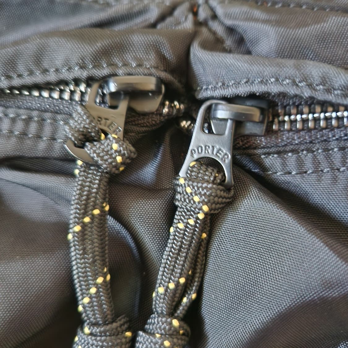 요시다 포터 Porter 포스 숄더백 블랙 상품이미지4