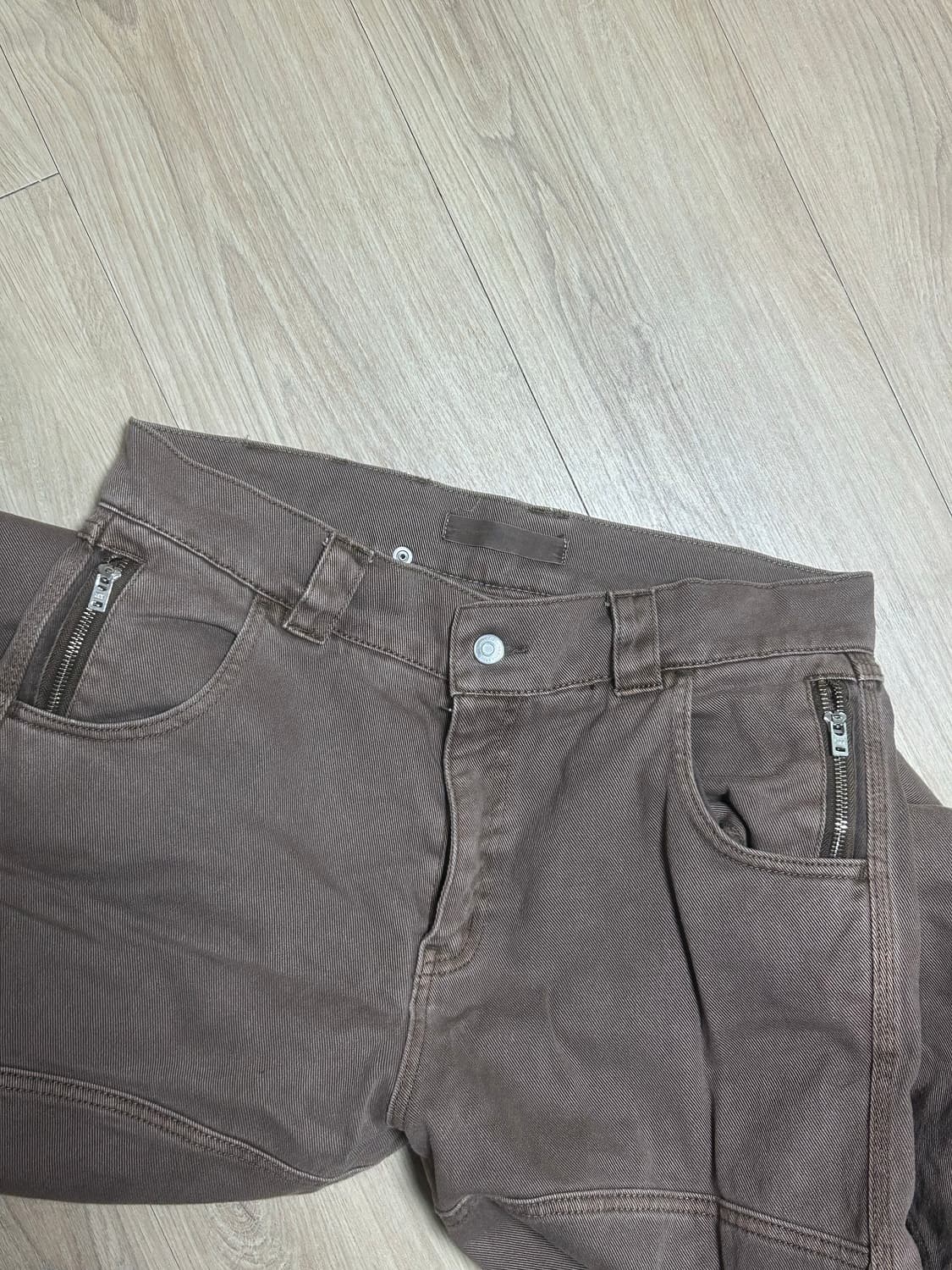 L) 플라스틱 프로덕트 카프팬츠 브라운 상품이미지5