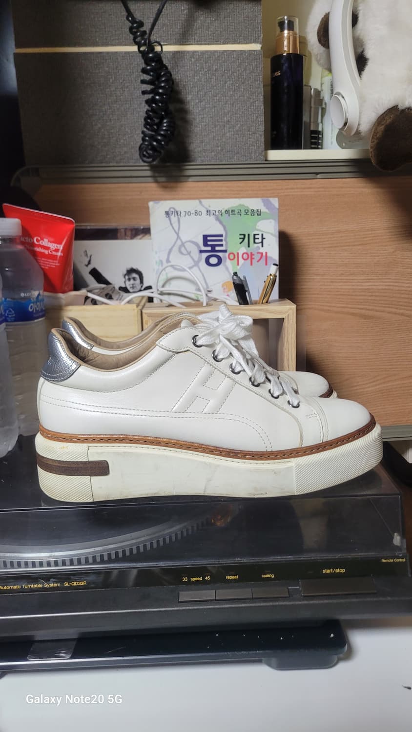 에르메스 스니커즈 상품이미지1
