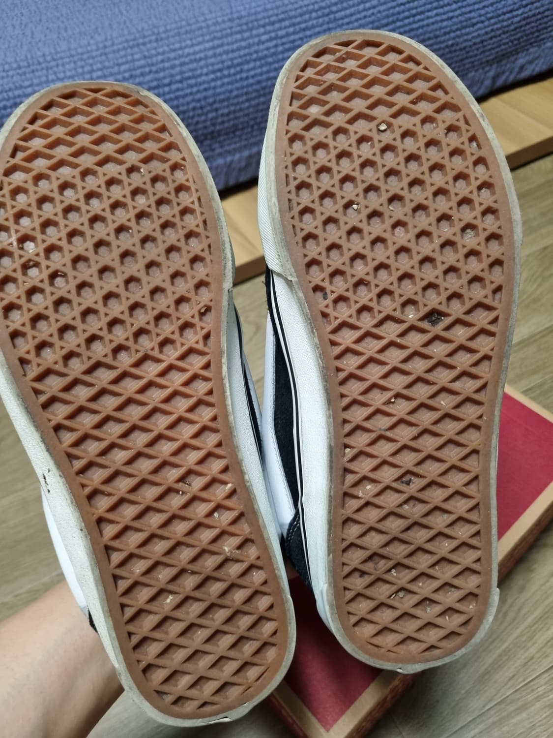 반스 누 스쿨 검흰 270 상품이미지5