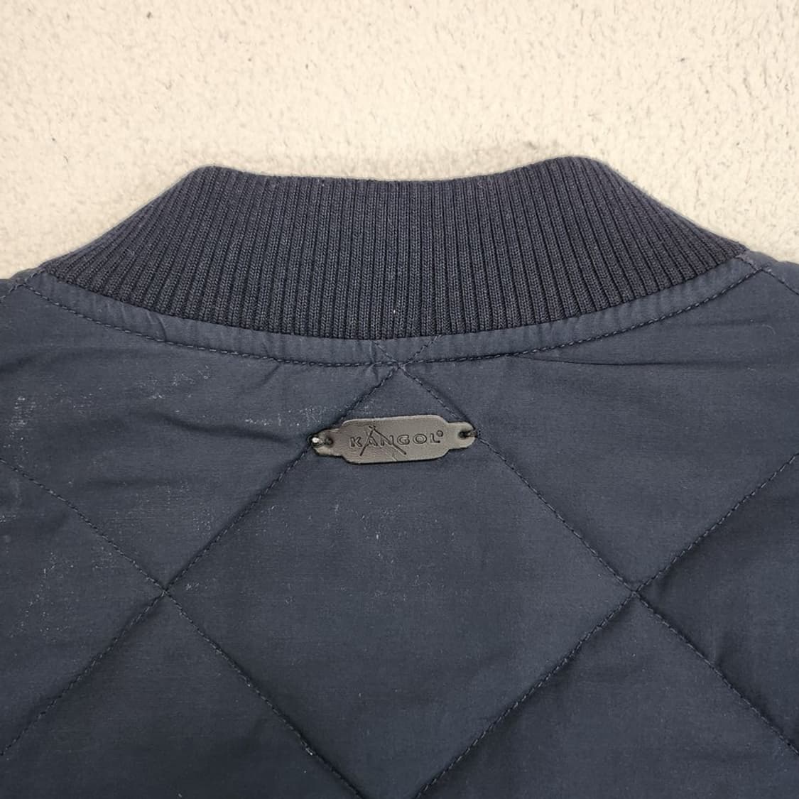 KANGOL 블랙다이아몬드 퀼팅 붐버 자켓  XL 상품이미지4