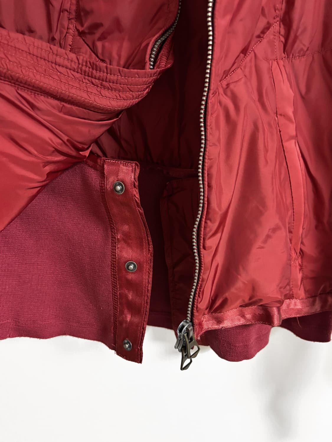 마리떼 프랑소와 저버 레드 푸퍼 자켓 상품이미지4