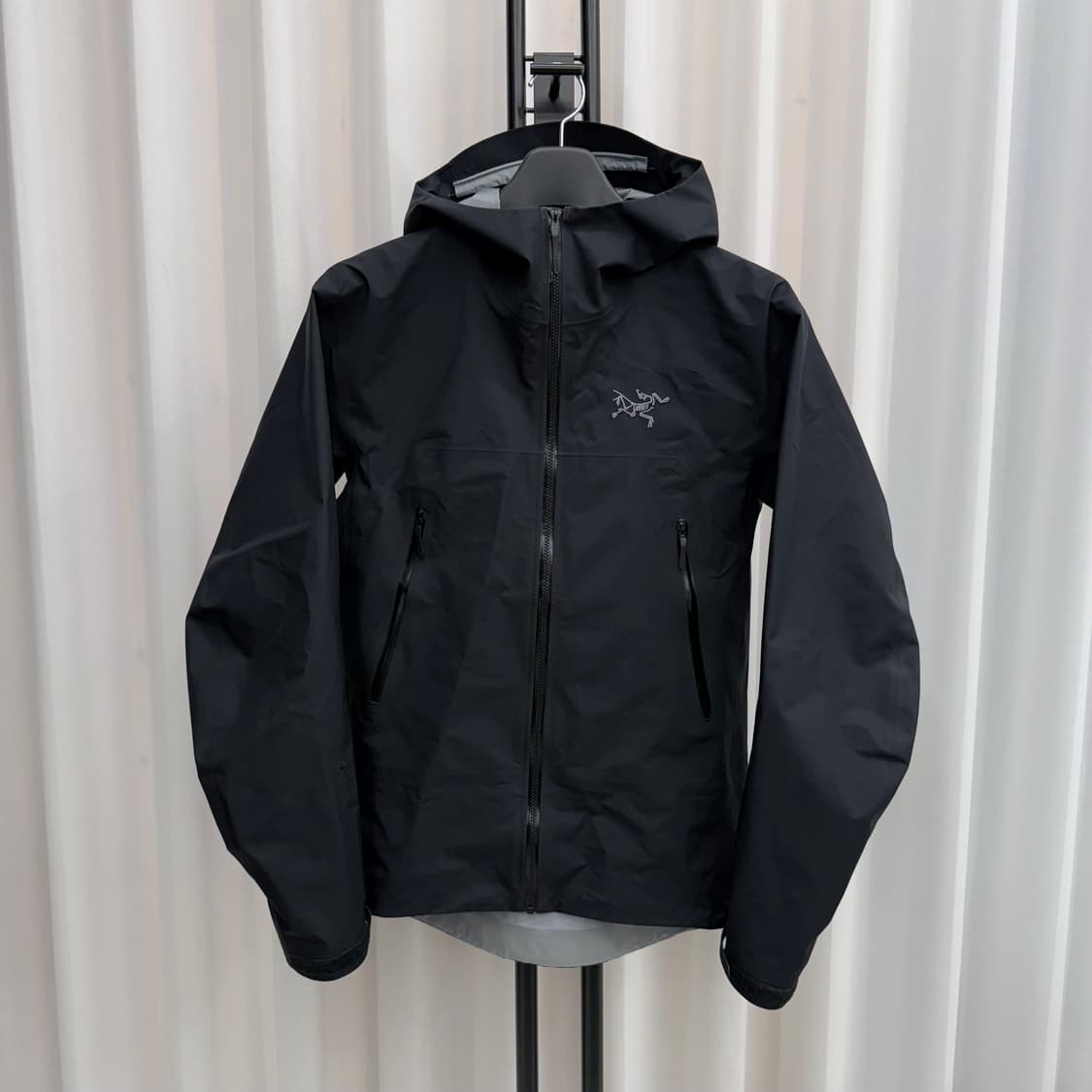 [S] 아크테릭스 베타 바람막이 블랙 상품이미지1