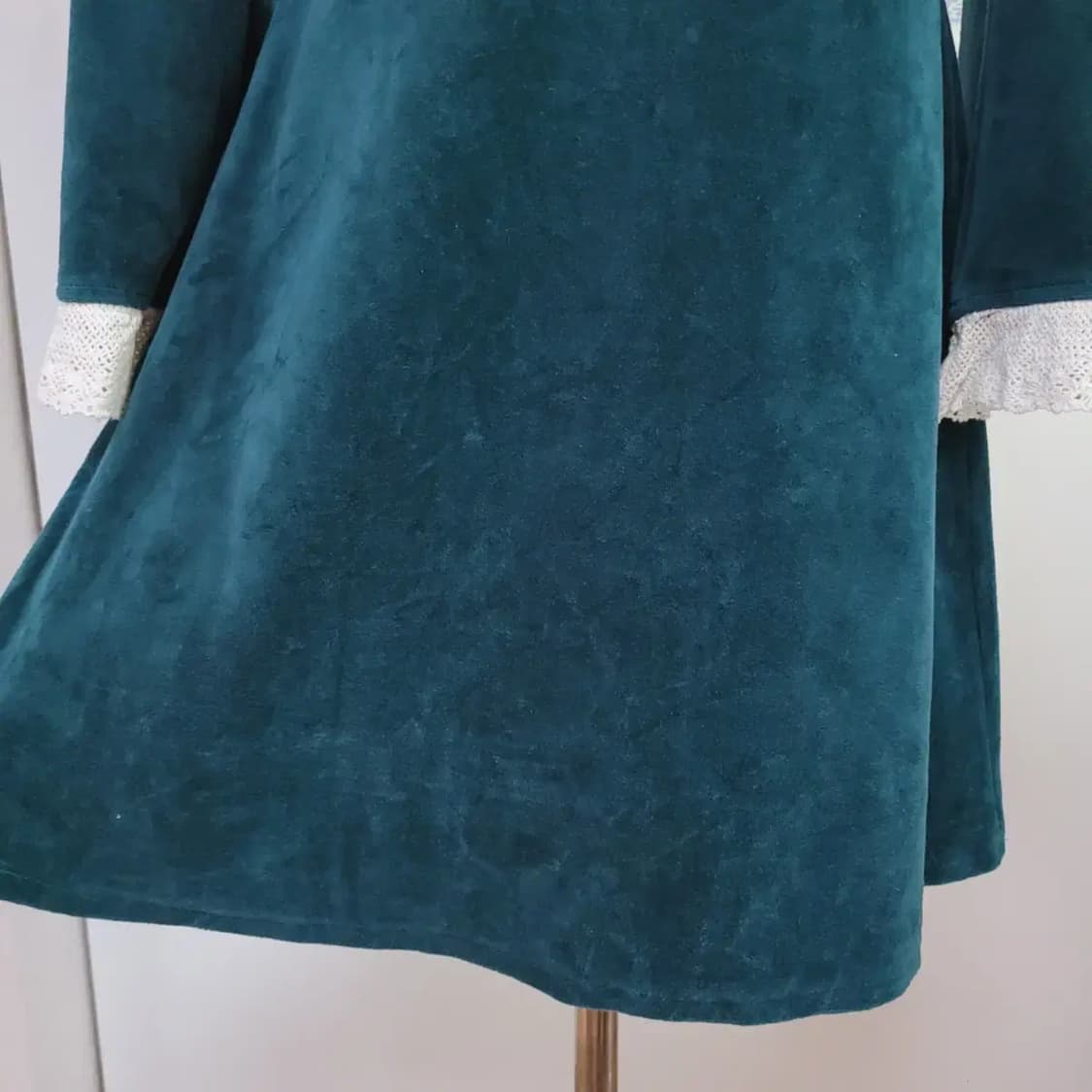 아이유깔 크리스마스룩 벨벳원피스  상품이미지5