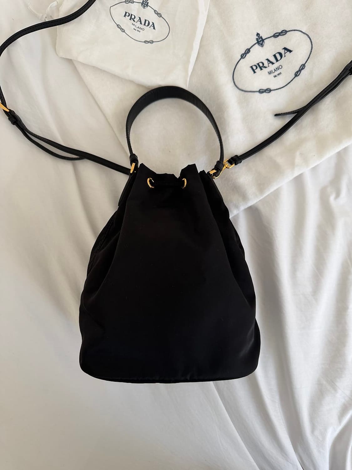 프라다 리나일론 버킷백 상품이미지2