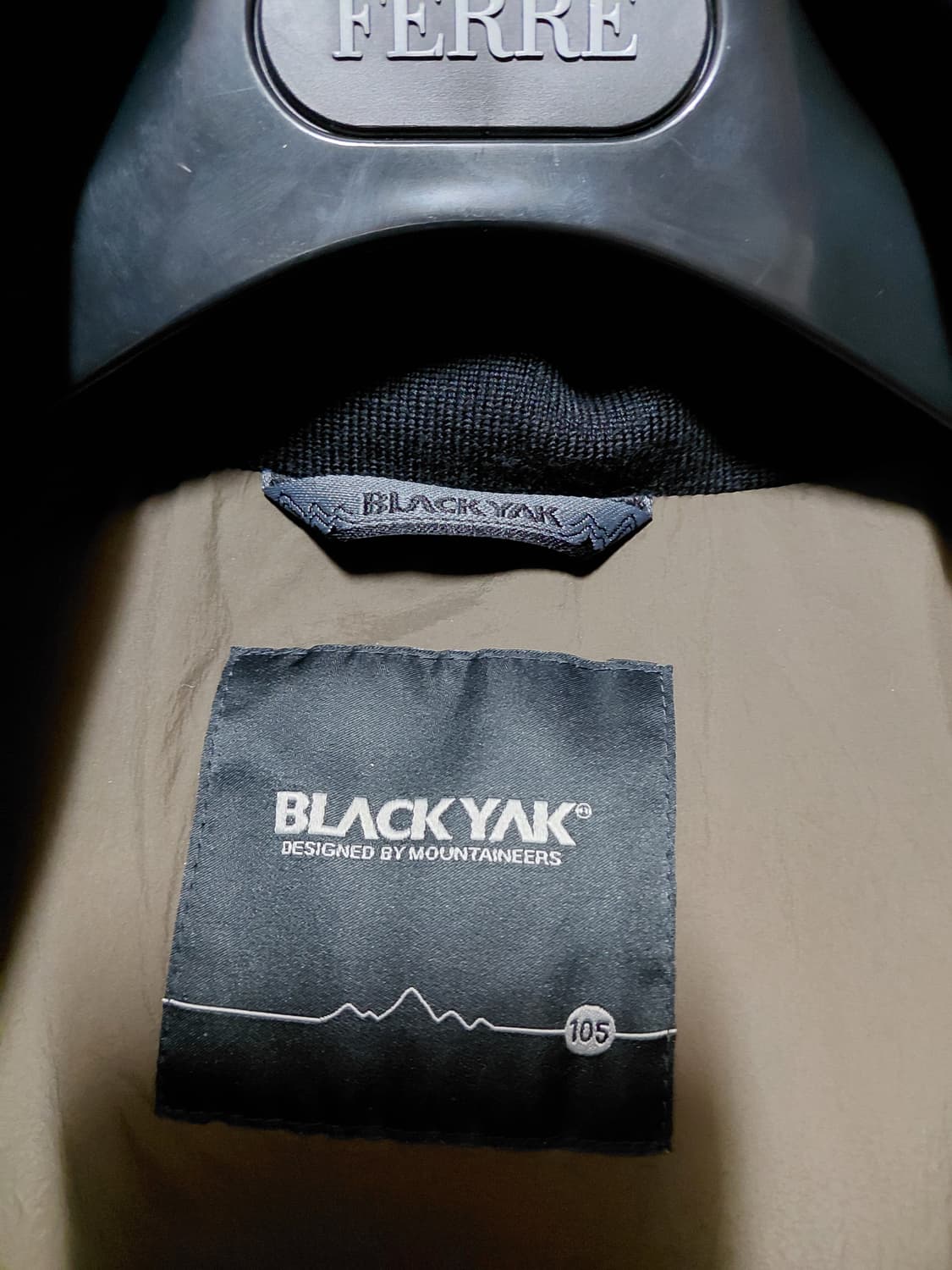 [블랙야크]익스트림 피크 구스다운 패딩 105사이즈 상품이미지5