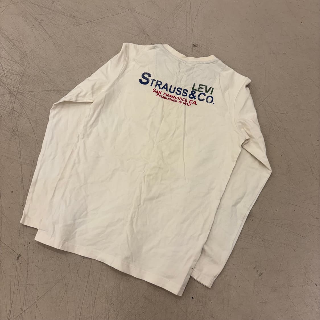 리바이스 빅로고 롱슬리브 상품이미지1