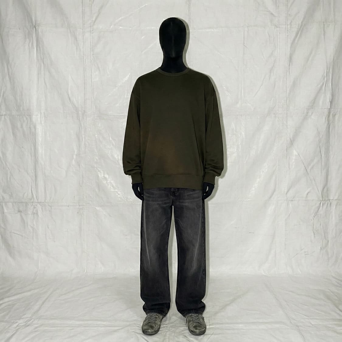 frizmworks sweatshirt 상품이미지1