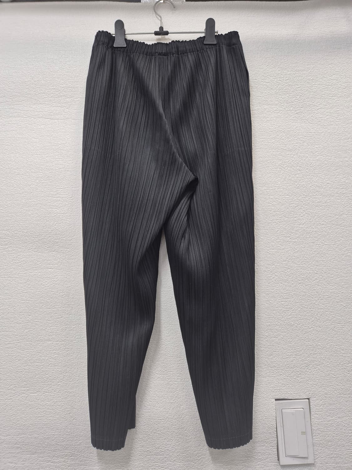 플리츠플리즈  주름 바지 블랙 (정품) 상품이미지2