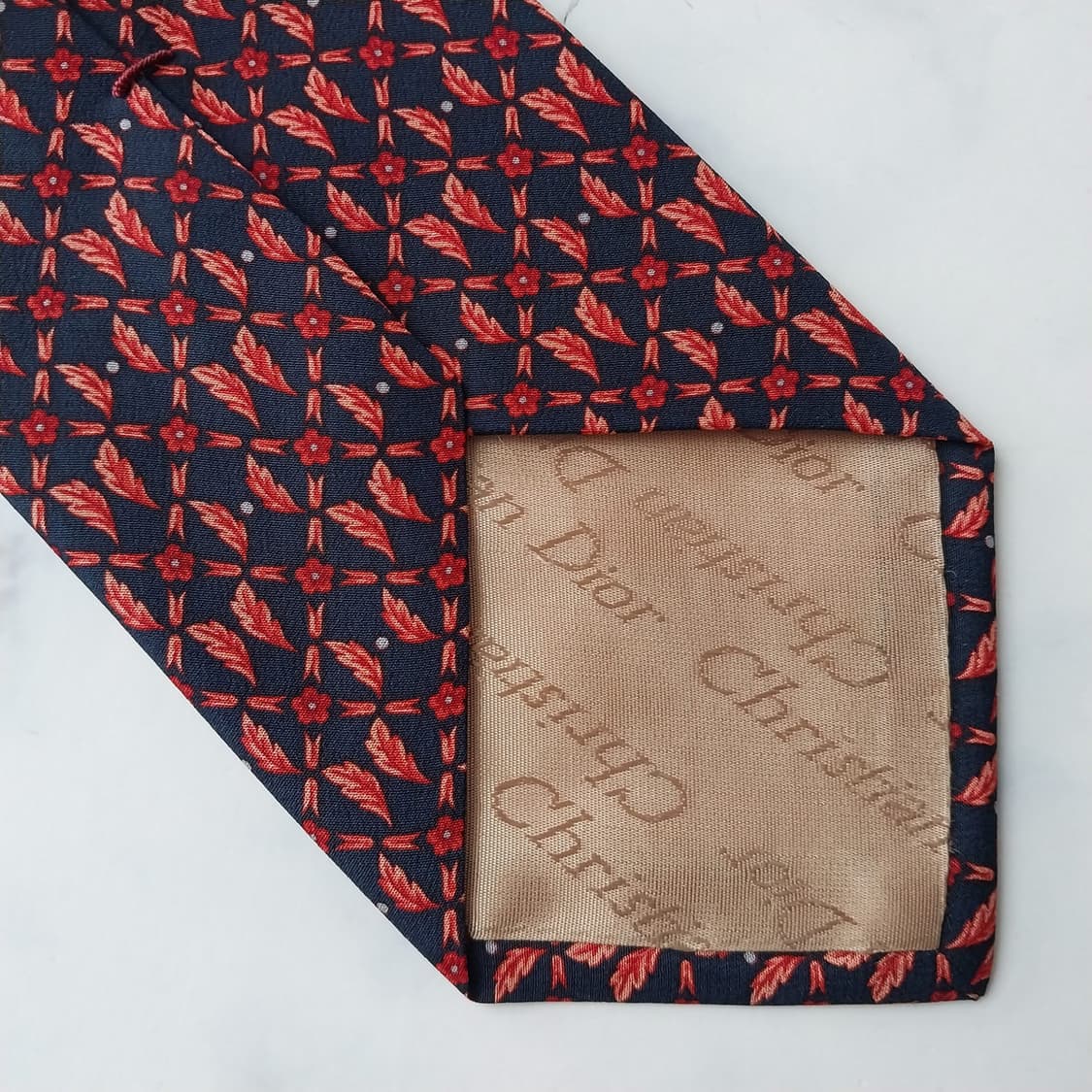 디올 실크 딥네이비 패턴 넥타이 8.9cm A+등급 K1797
 상품이미지9